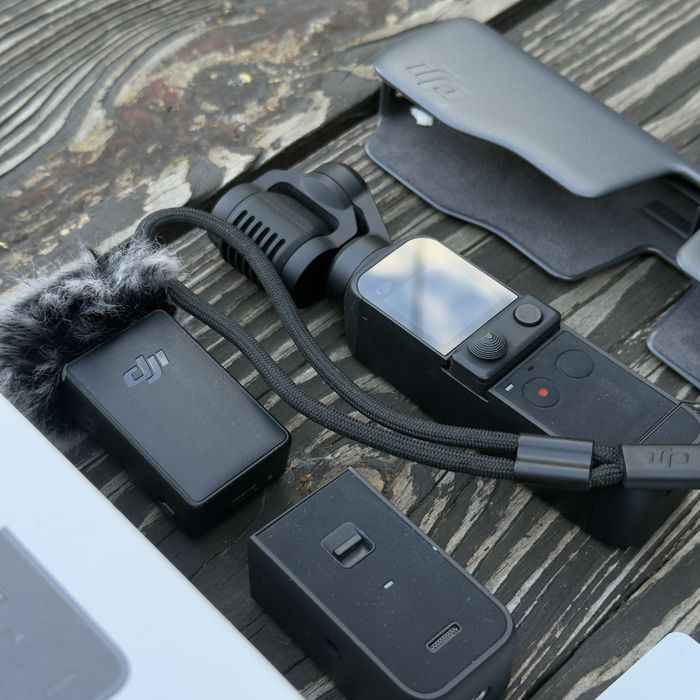 DJI Osmo Pocket 2 Combo Creator - в дуже гарному стані з флешкою 64 гб