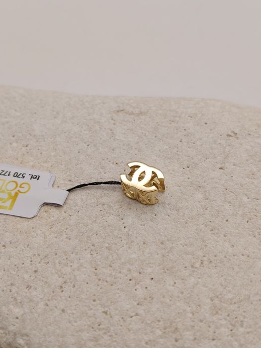 Złoty charms do bransoletki modułowej