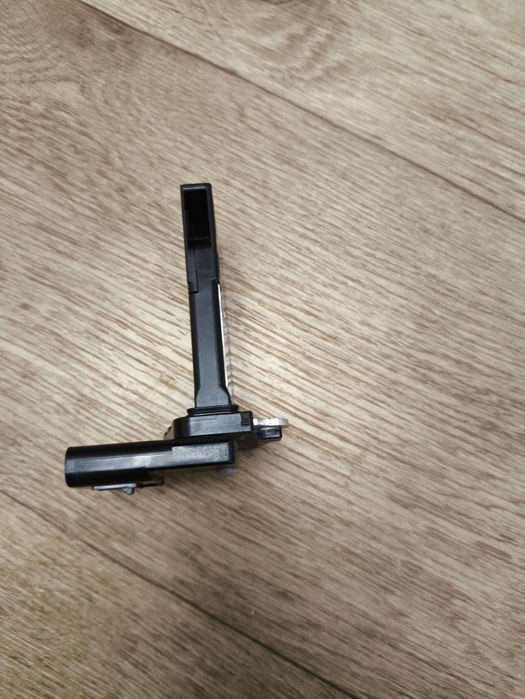 Продам расходомер воздуха 722184250 Pierburg