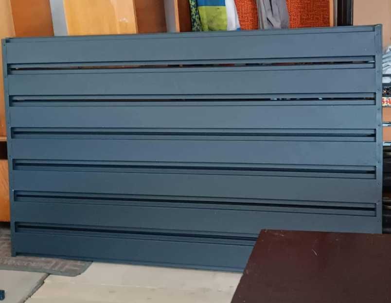 Огорожі типу ранчо, жалюзі.