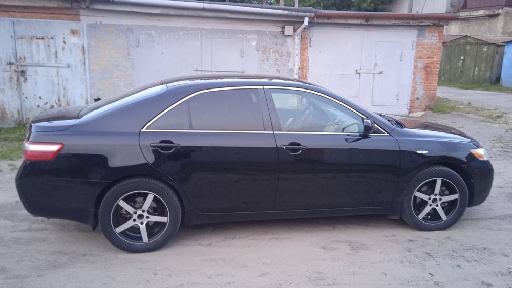 Продам Toyota Camry 40