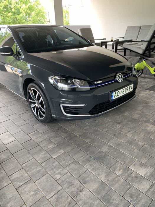Volkswagen e golf