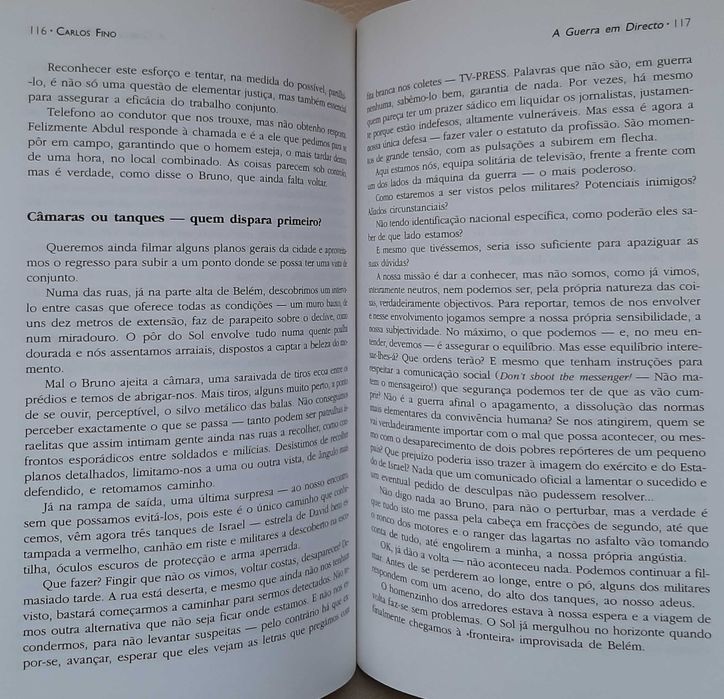 "A Guerra em Direto" do jornalista Carlos Fino. Testemunho vivo