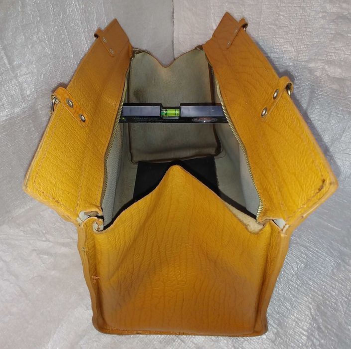 Кожаная Сумка, толщина кожи - 2 мм, 40 л (СССР)