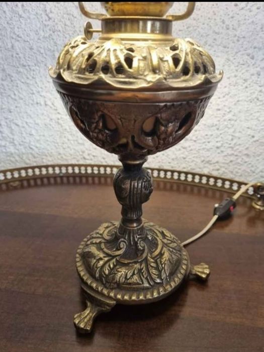 Candeeiro de mesa antigo