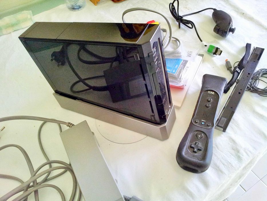Wii in Black, Ready to Use64309668641665122