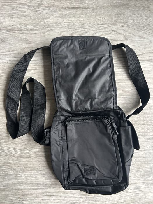 Bolsa Tiracolo Preta