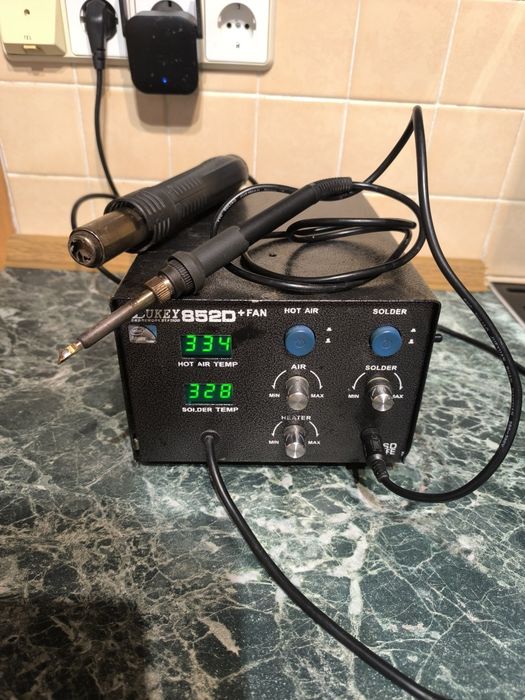 Паяльная станция Lukey 852D + FAN, в рабочем состоянии