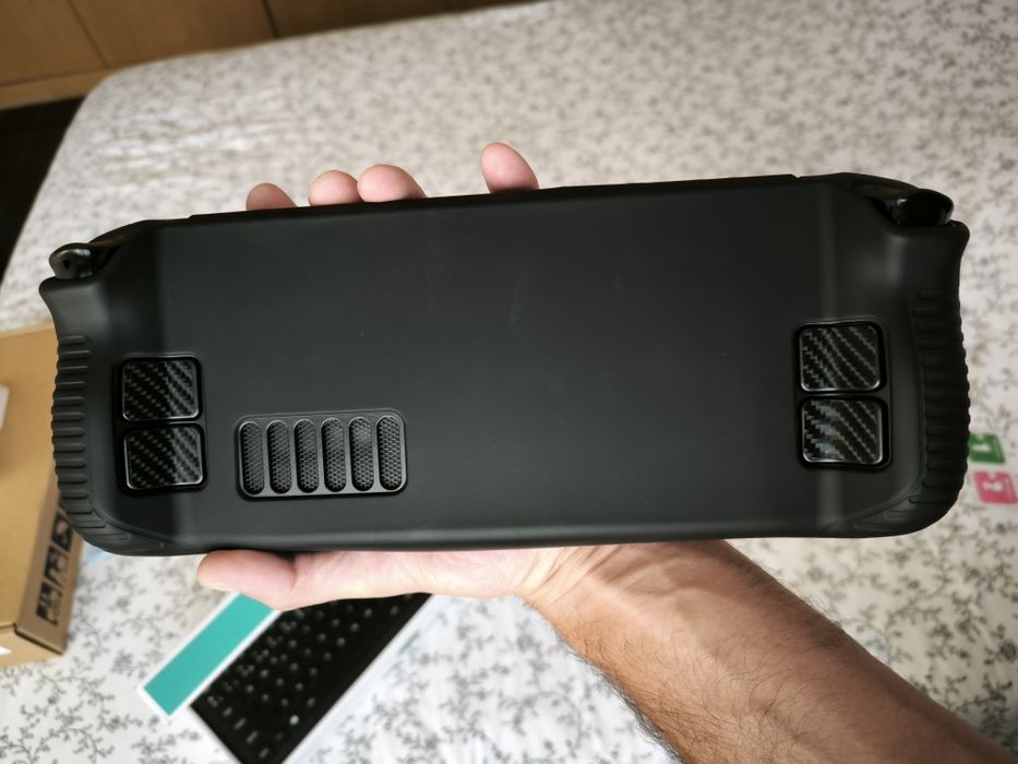 Steam Deck 512GB LCD (Como Nova - 40h) + Dock + Capa + Extras