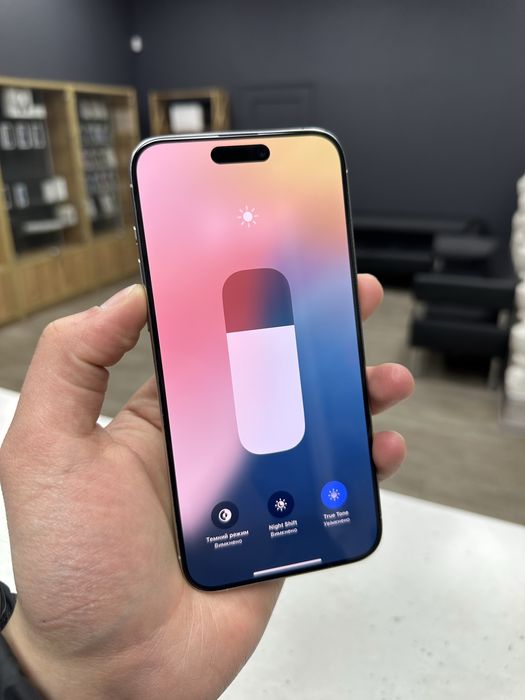 iPhone 15 Pro Max 256gb White Titanium Neverlock Чудовий стан!
