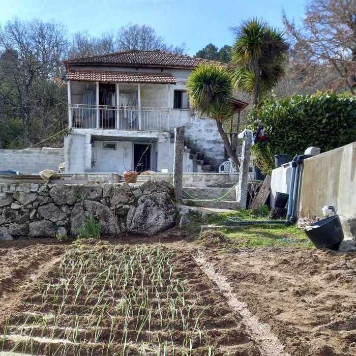 Casa e quinta para venda