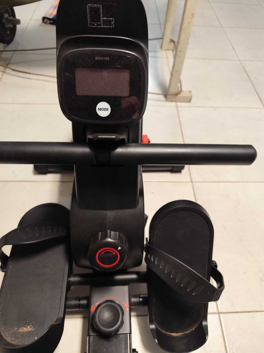 VENDO MÁQUINA DE REMO COMO NOVA