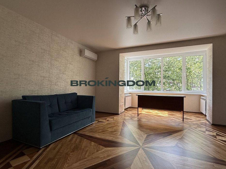 Велика 2-кімн квартира, бул. Незалежності, авторський дизайн