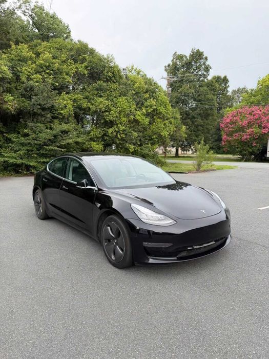 Tesla Model 3 Long Range      2019