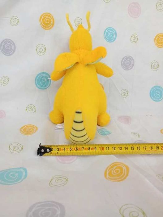 pokémon peluche do dragonite da marca pokémon center