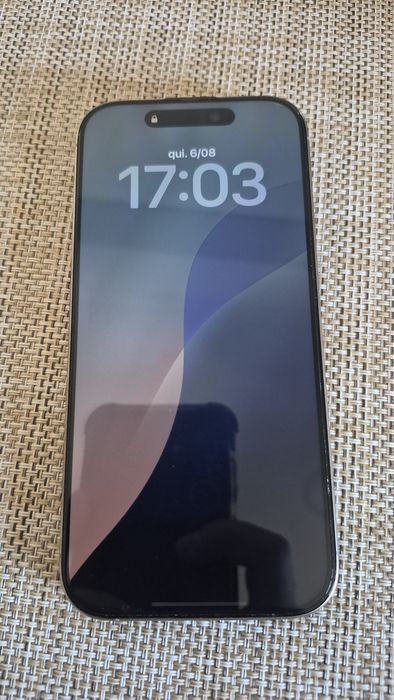 Iphone 16 pro sem riscos nada a apontar