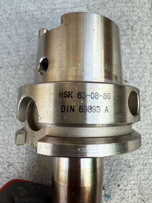 Zestaw oprawek narzedziowych CNC HSK63A