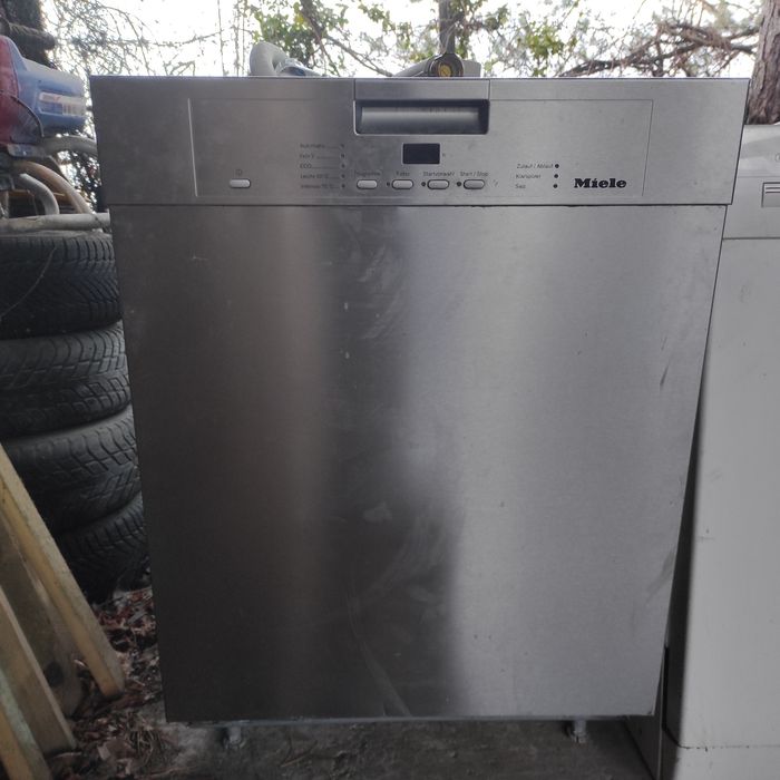 Zmywarka 60  Miele  uszkodzona