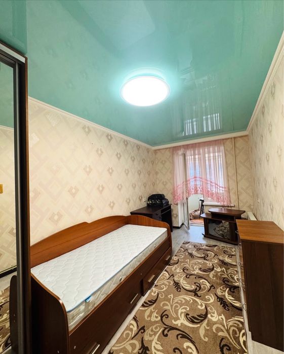 Продаж 3 кімнатної квартири з прибудовою на Новомиколаївці