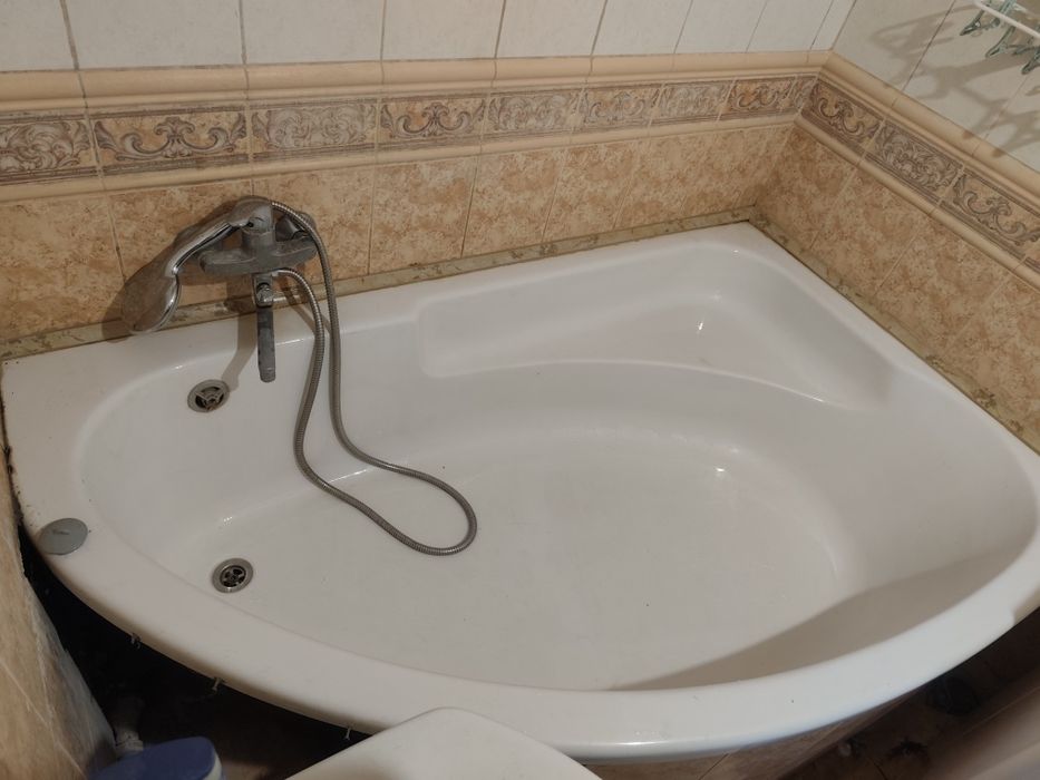 Ванна акрилова , розмір  170х110