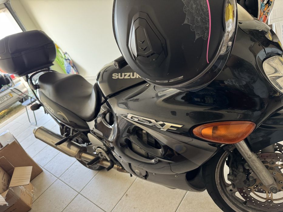 Suzuki GSX-750-F