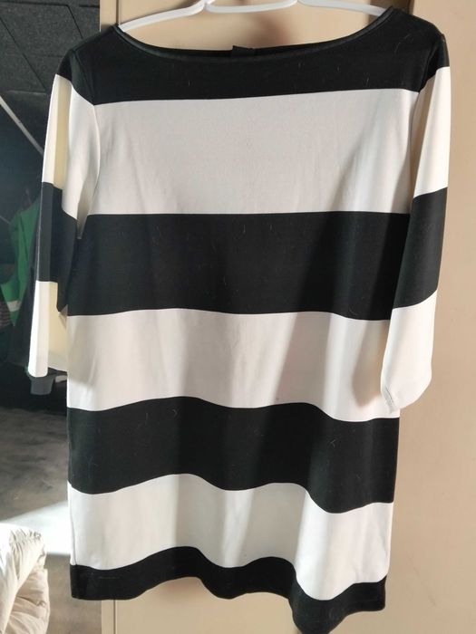 Várias camisolas como novas