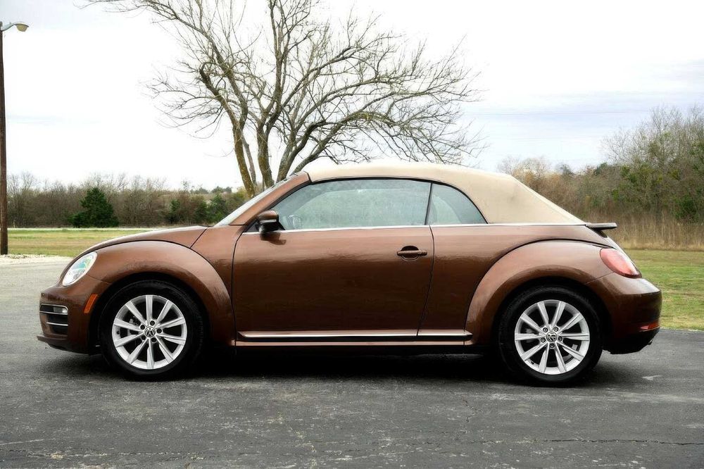 Volkswagen Beetle SE Convertible      2017