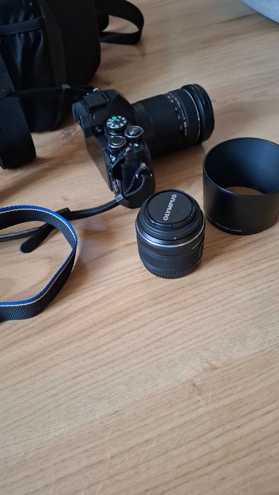 Aparat Olympus E-M10 mark III stan bardzo dobry