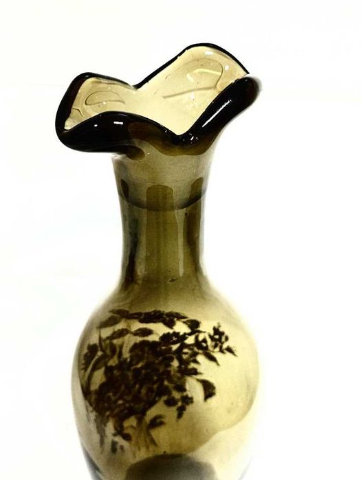 Rara jarra antiga em vidro fumado pintura floral à mão