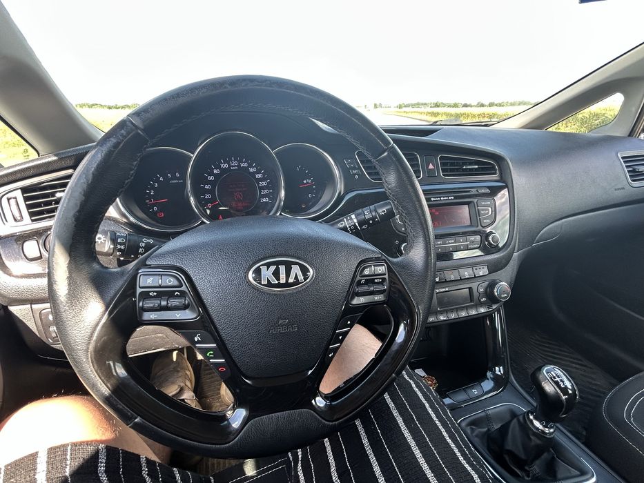 Kia Ceed 2013 1.6crdi