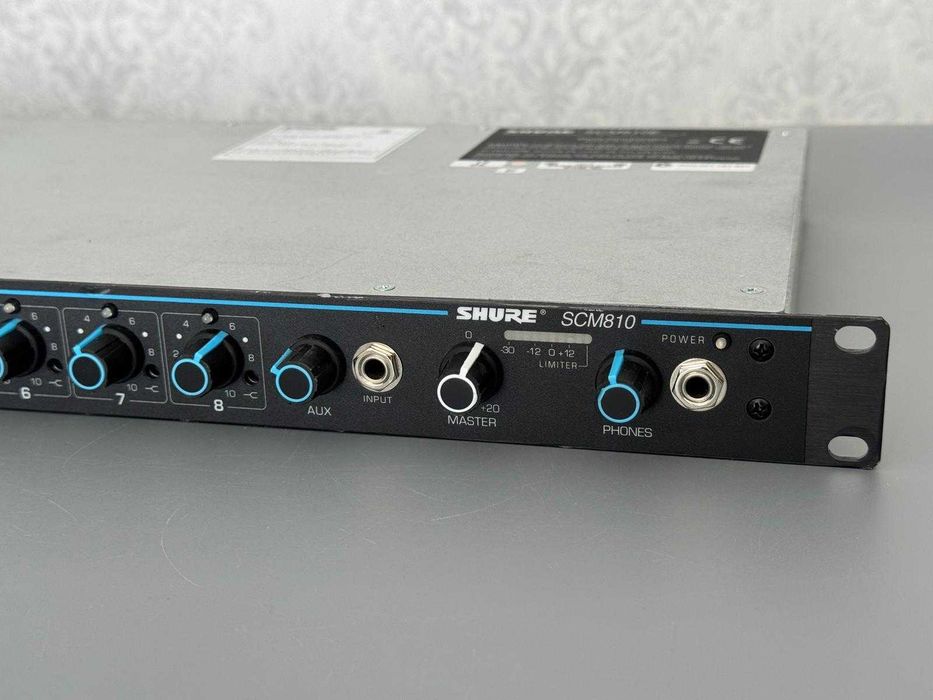 Automatyczny mikser mikrofonowy Shure SCM810E Unikat