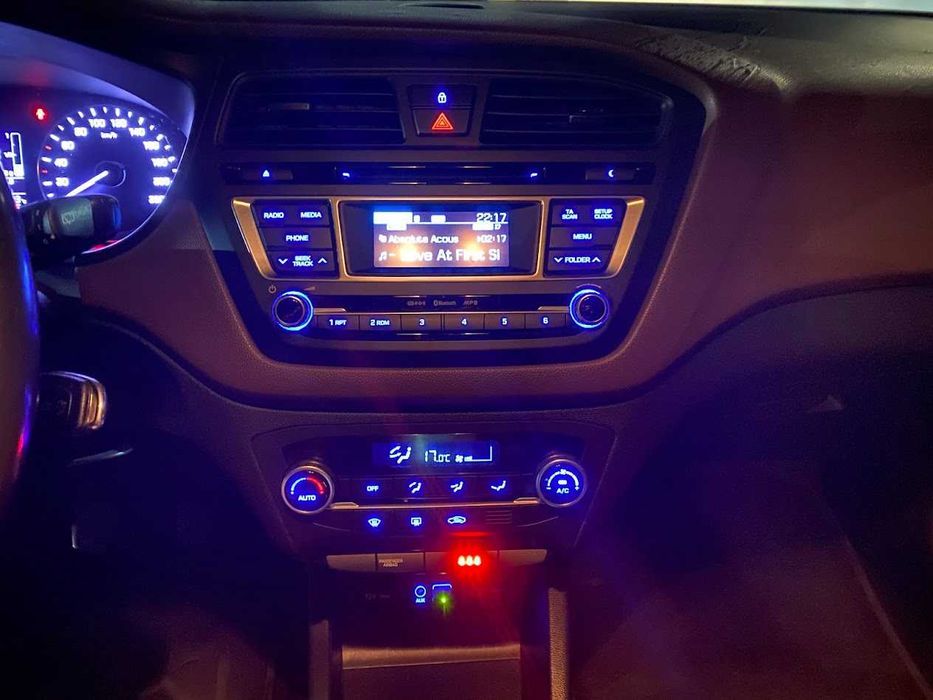 Hyundai  I20 1.1 CRDI (Diesel)