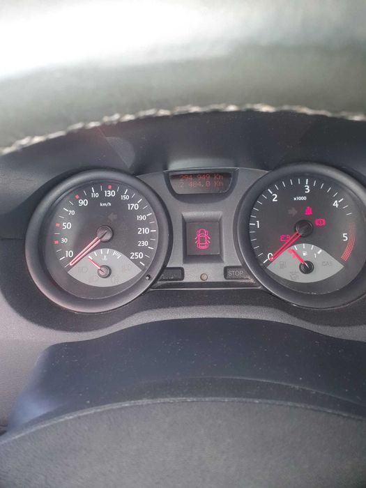 Renault Mégane Break 1.9 dCi (2004) – 700€ – Peças ou Reparação