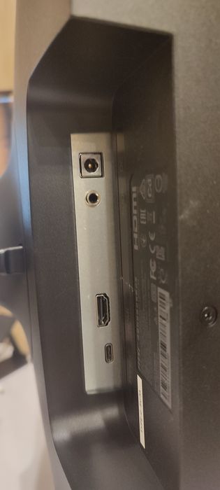 Монітор msi md271p