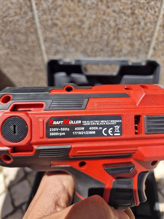 Pistola de impacto elétrica nova