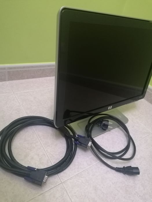 HP W1907V Monitor (2 units)64740941381762121