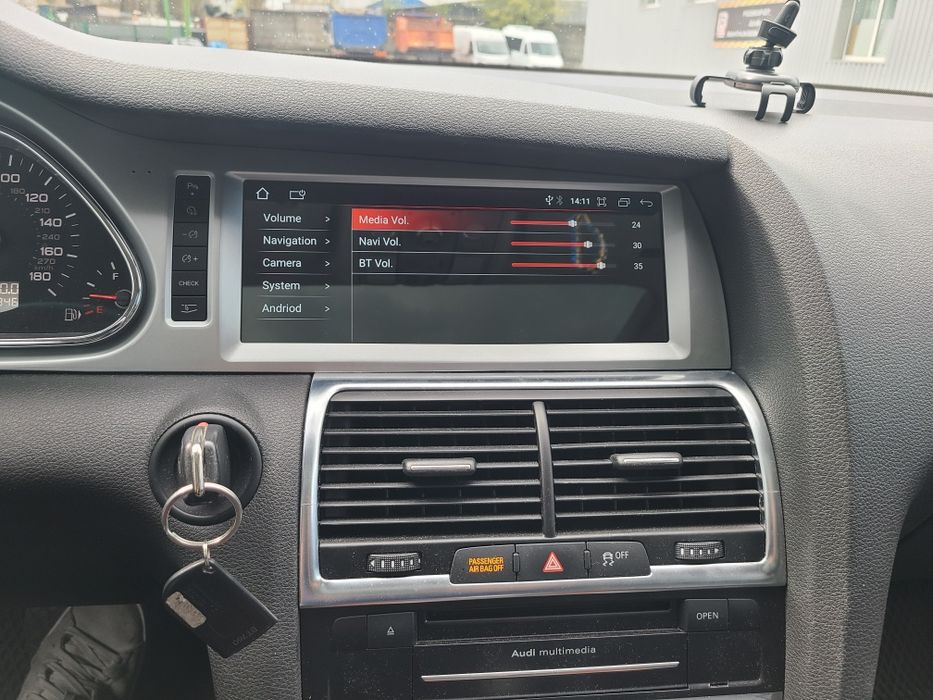 Автомагнітола для Audi Q7 8/64GB візьміть в дорогу Waze та YouTube Music