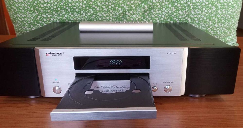 Leitor de CD Advance Acoustic MCD 203 (Avariado)