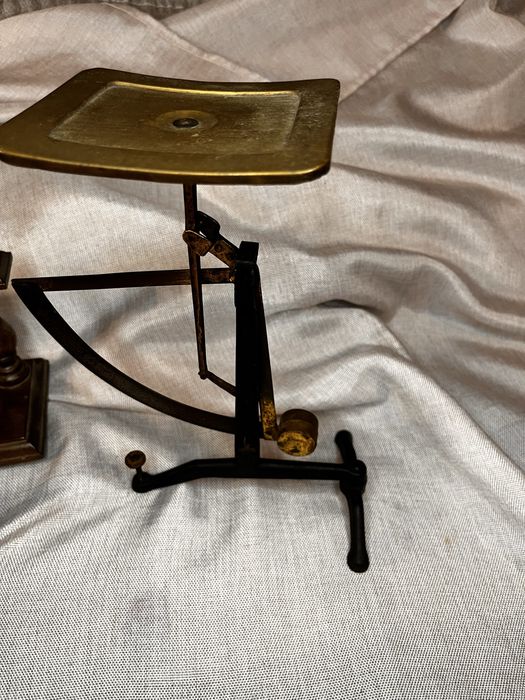 Stara waga  kolekcjonareska