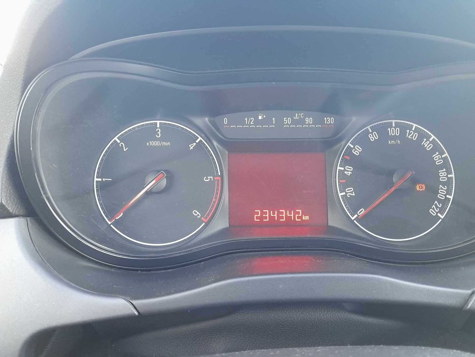 Opel Corsa 1.3CDTI A/C Nacional 2016 c/ iva dedutivel no preço