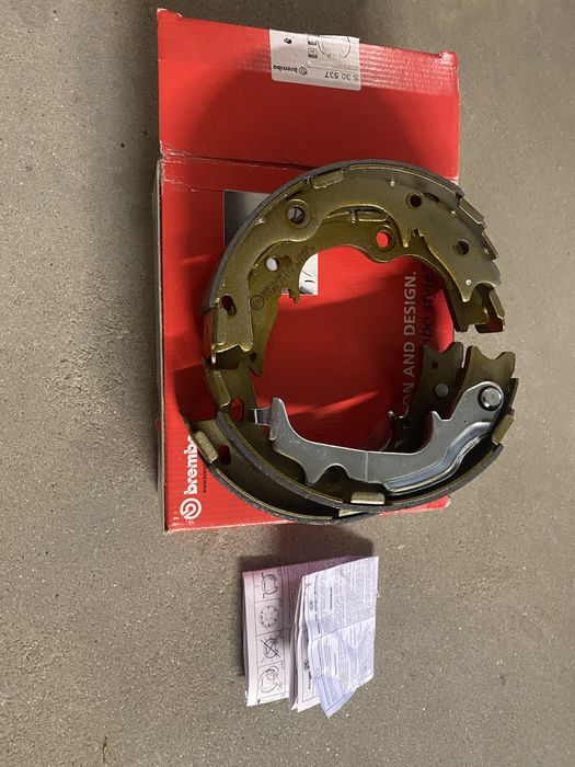 Szczęki hamulcowe Hunday IX35 Kia Sportage III