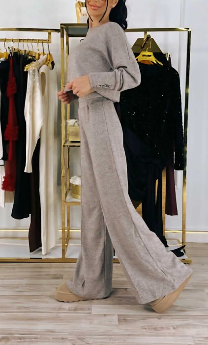 Komplet damski dresowy sweterkowy Basari