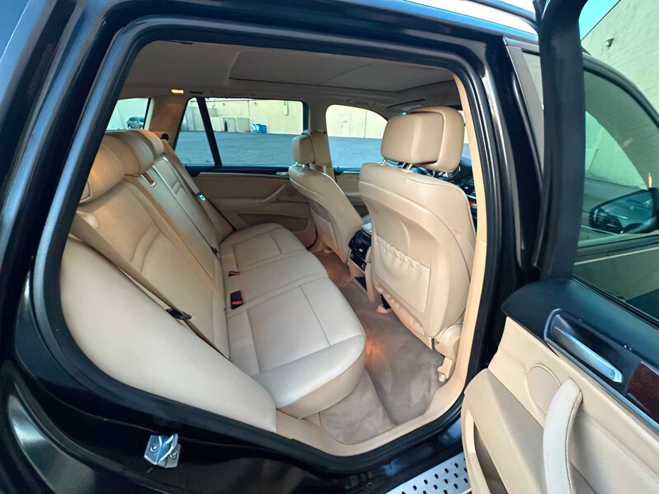 BMW X5 xDrive35i      2013