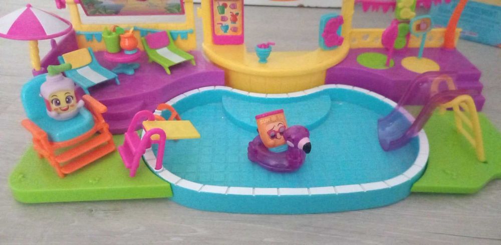 MojiPops pool party, przyjęcie na basenie