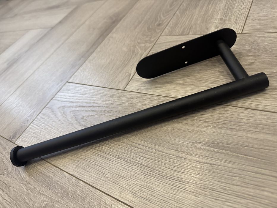 Uchwyt na papier kuchenny czarny