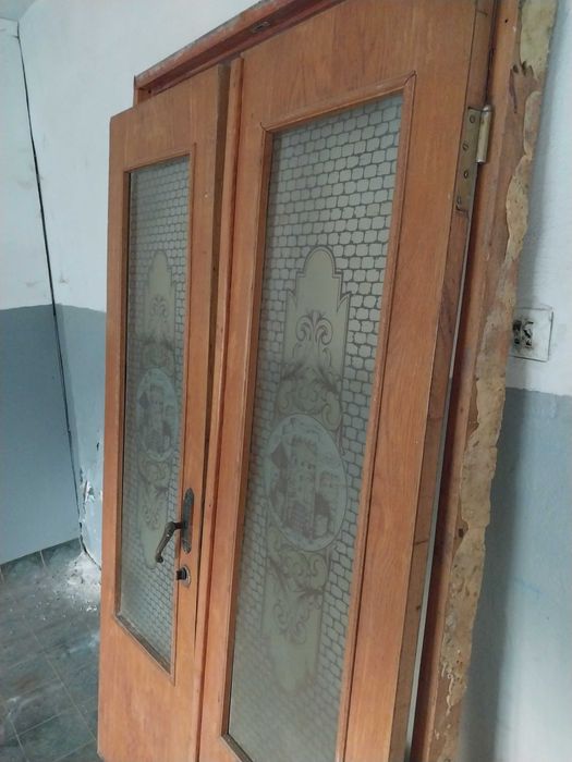 Двері з коробкою,міжкімнатні,вхідні,б у