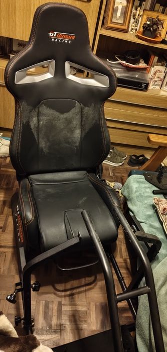 GT Omega Pro Cockpit