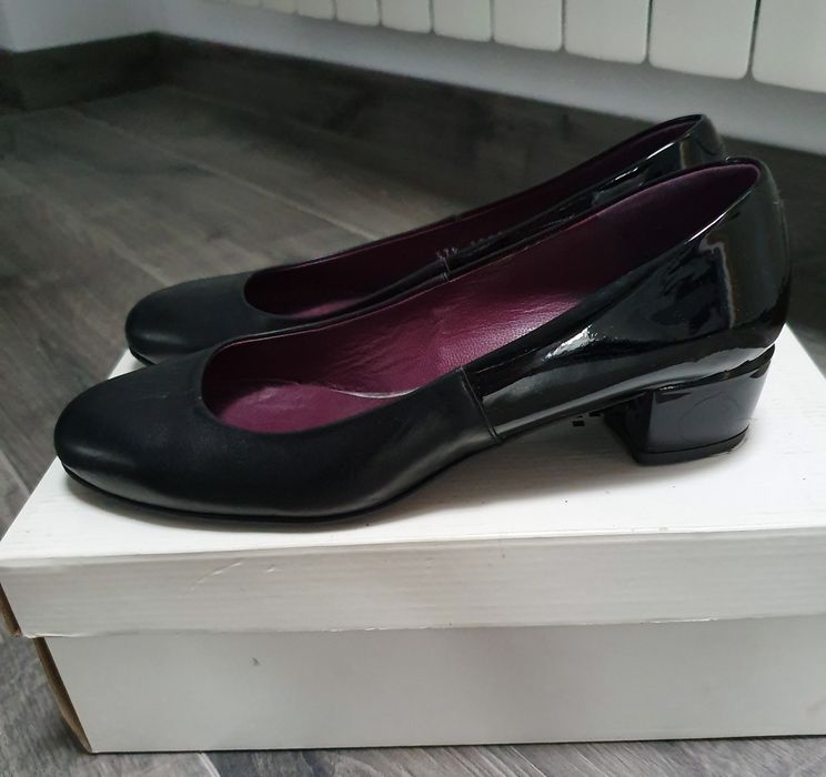 Skórzane czółenka buty damskie  Gino Rossi 37.5