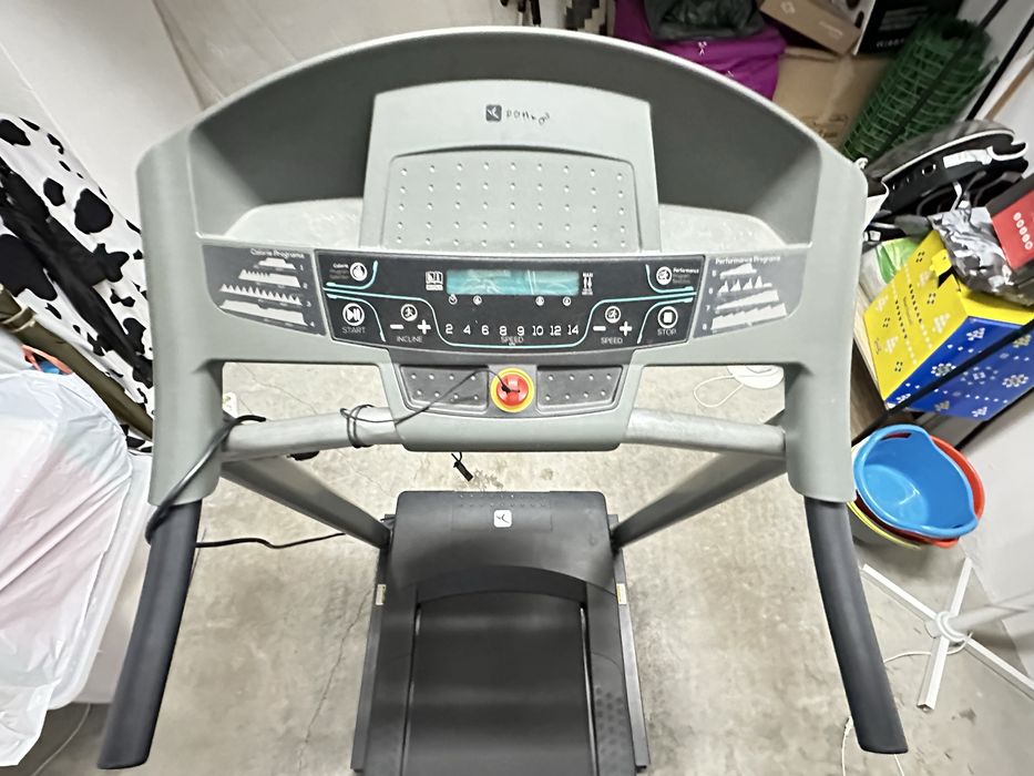 Passadeira DOMYOS ESSENTIAL RUN                                     ..