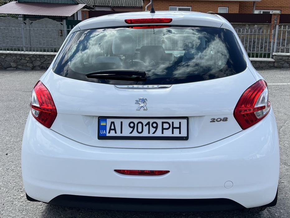 Peugeot 208 2013